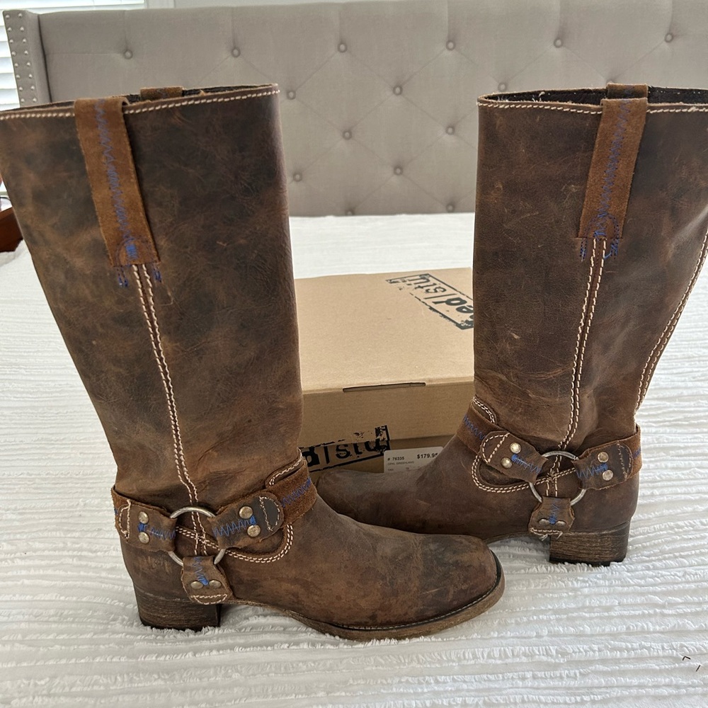 Bed Stu Opal Harness Boots with Bottle Opener